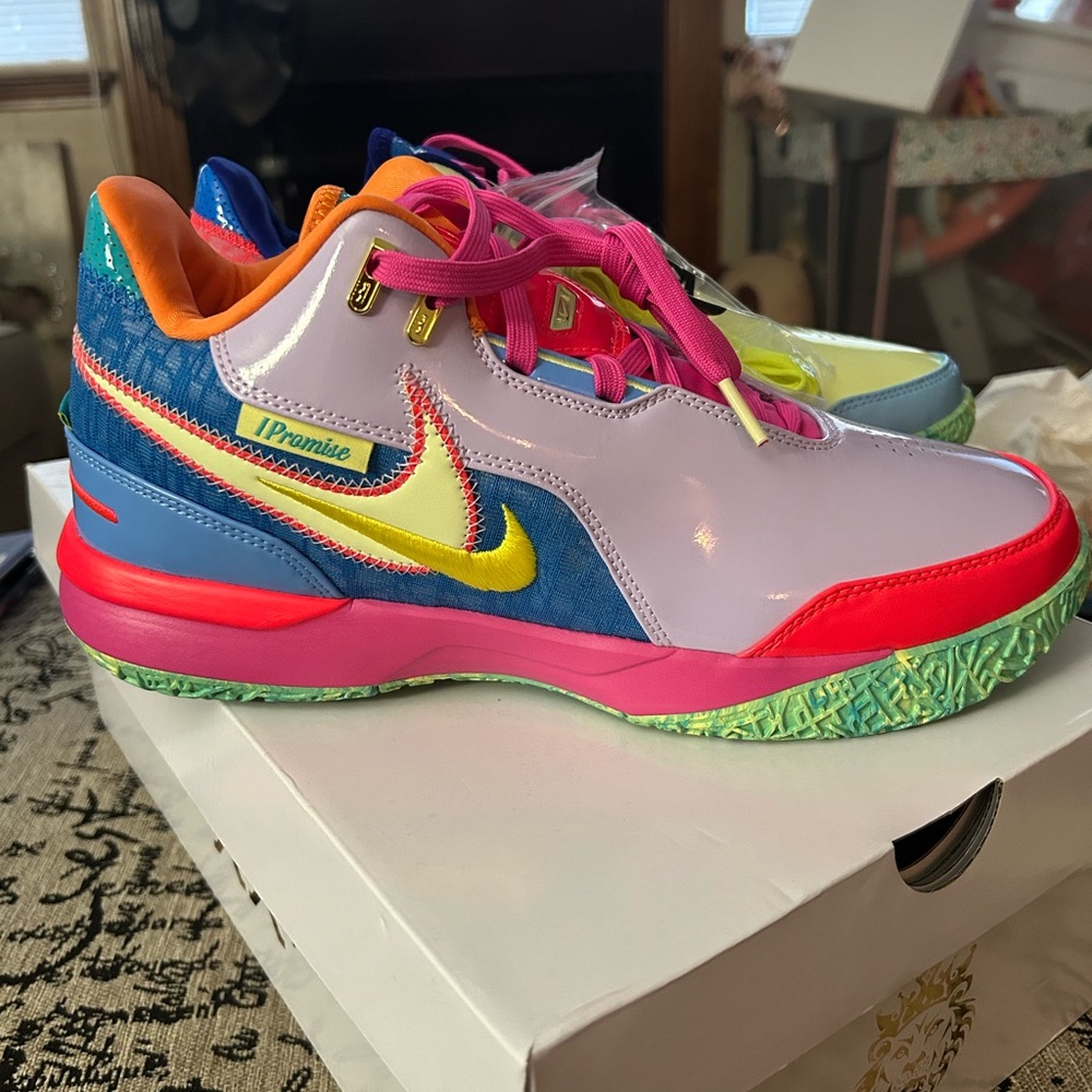 ZM Lebron NXXT GEN AMPD IPS